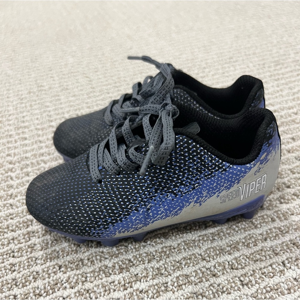 DSG girls viper soccer cleats